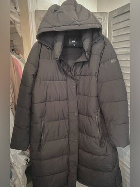 DKNY Black Quilted Hooded Puffer Coat
